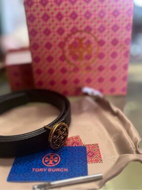 Tory Burch Black Leather Belt with Gold Tory Burch Logo